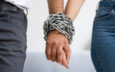 UNPACKING THE GRIP OF TRAUMA-BONDING